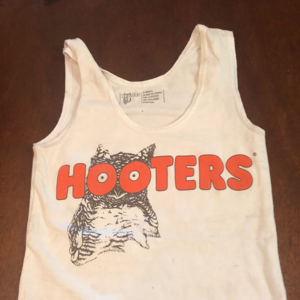 Hooters tank original